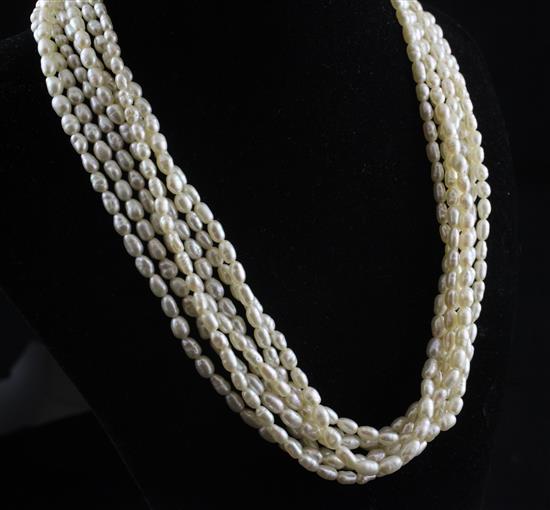 7 strand freshwater pearl choker necklace with 14ct gold diamond-set clasp, 15in(-)